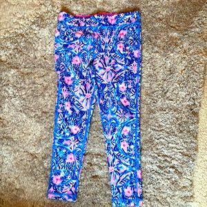 Lilly Pulitzer little Girl Leggings
size S 4-5